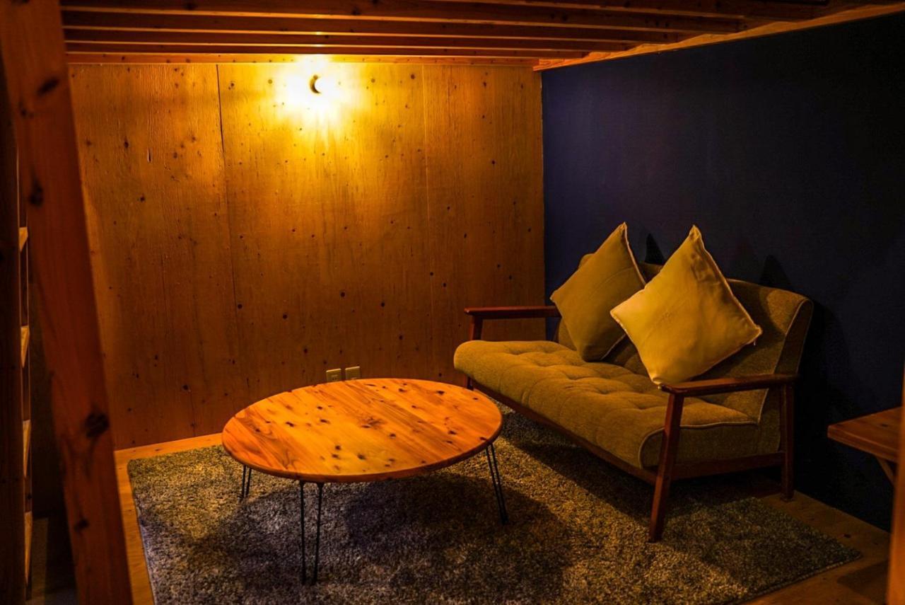 まちの別邸 緝 Shu Hostel Kōchi Kültér fotó