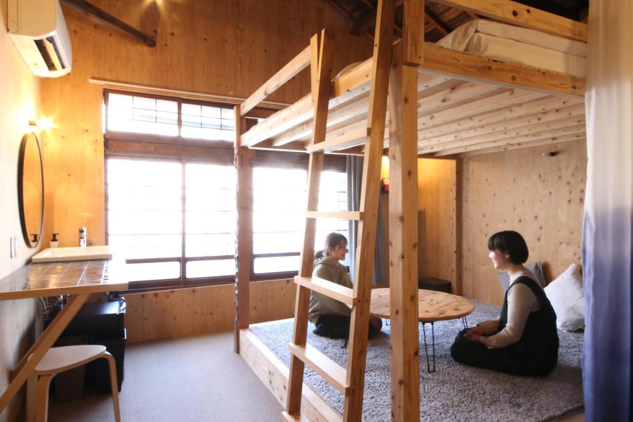 まちの別邸 緝 Shu Hostel Kōchi Kültér fotó