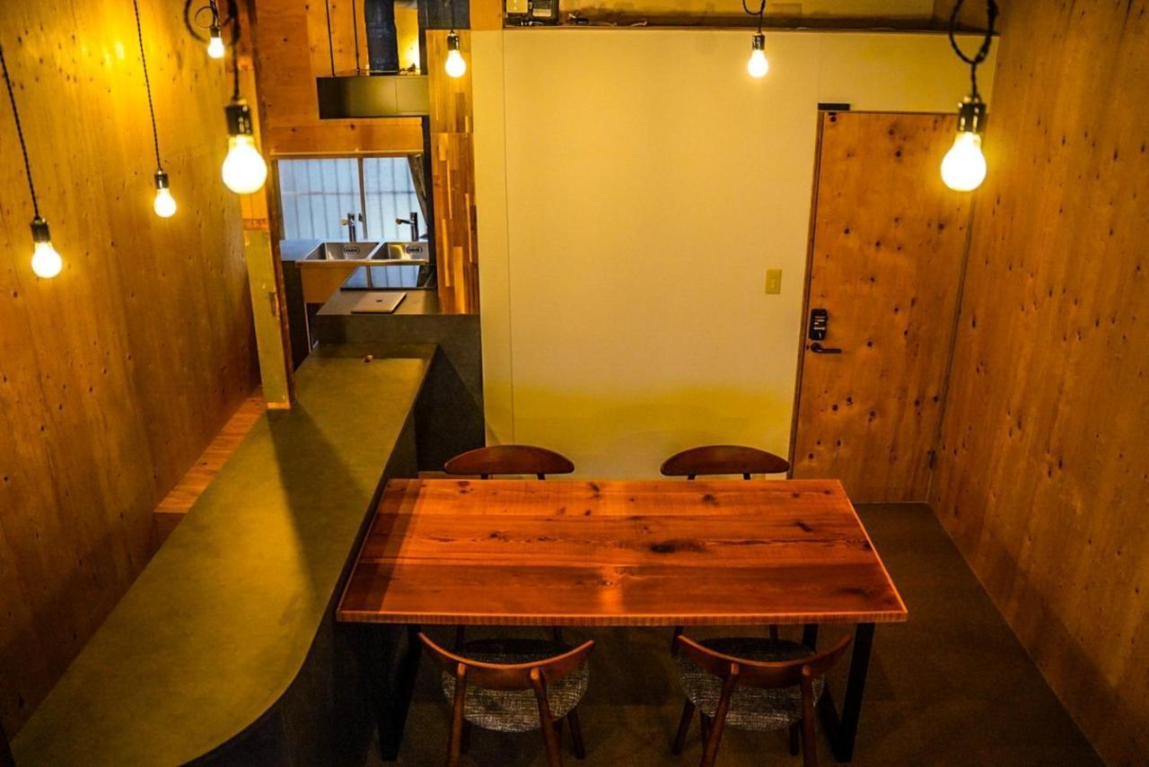 まちの別邸 緝 Shu Hostel Kōchi Kültér fotó